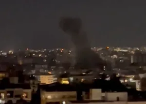 غارات إسرائيلية تستهدف جنوب بيروت ونزوح كثيف للسكان في ليلة العيد