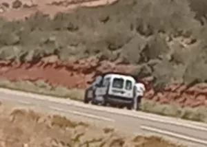 فضيحة بالصور :  رئيس جماعة بني بوفراح بالحسيمة يخصص سيارة الجماعة لنقل مقربين منه من طنجة بمناسبة عيد الأضحى 