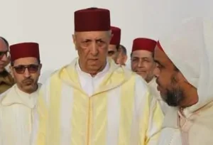 ساكنة الحسيمة تُطالب بمحاسبة والي مراكش المقال بسبب مجازر في التعمير وتلاعبات في أموال الدولة خلال تواجده عاملا على الإقليم