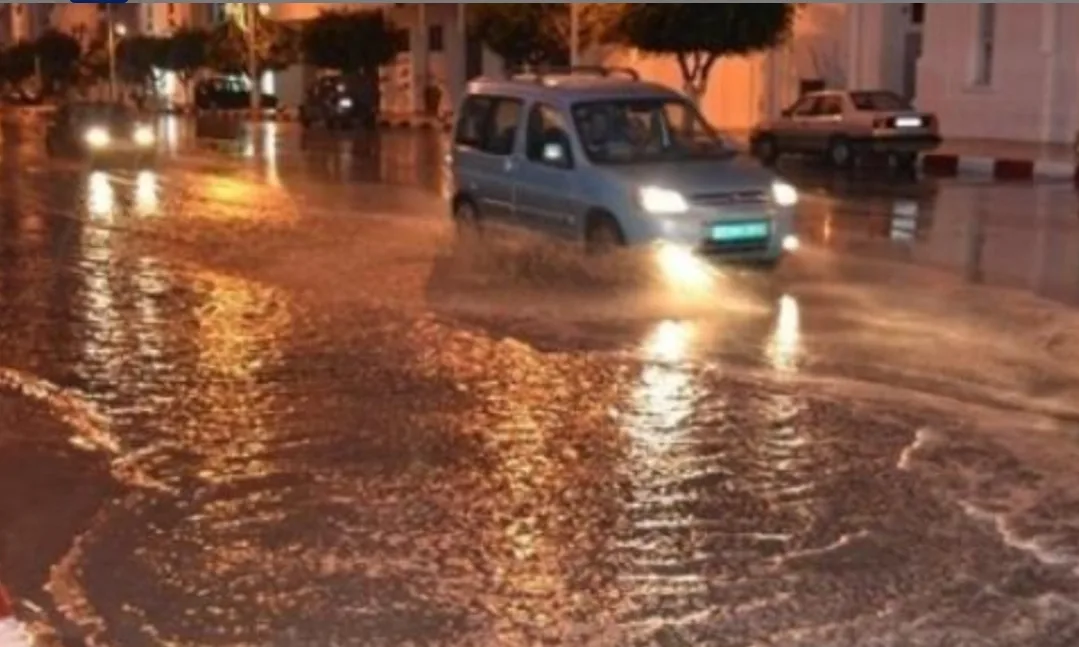 نشرة إنذارية :    أمطار قوية في حدود 40 ملم تهم أقاليم بالأطلس المتوسط وبالجهة الشرقية