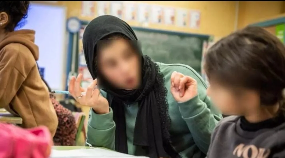 جدل في برلمان الأندلس حول احتفال نظمه تلاميذ مدرسة في الجزيرة الخضراء بمناسبة عيد الأضحى 