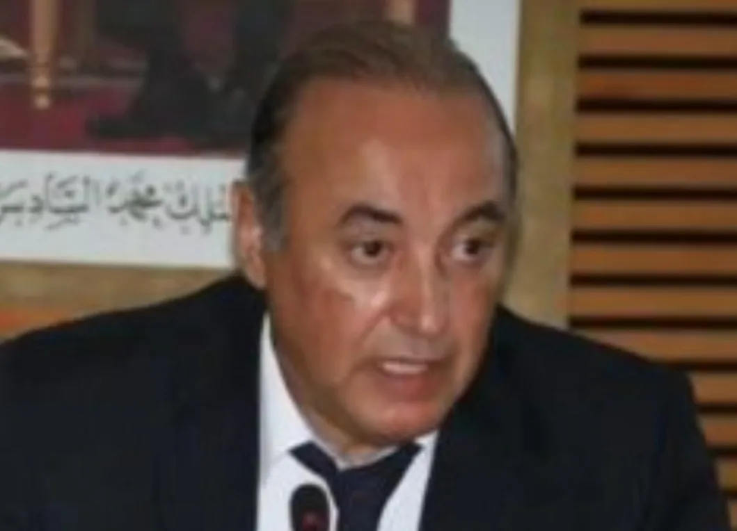 مدير الشركة الجهوية متعددة الخدمات في مرمى نيران عامل قلعة السراغنة
