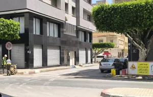 بدء إصلاح شارع الحسن الثاني بالناظور في وقت عودة الجالية وتوافد الزوار !