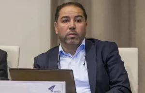 عيسى ميزياني … ابن الناظور الذي يعيد وهج السياسة المحلية بهولندا عبر بوابة كبار السن