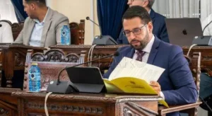 مليلية المحتلة :    إمبرودا يصف المغربي أزماني بـ”المخادع” ويتعهد بتجاهل مقترحاته