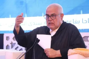 بنكيران يُفجّرها من قلب الدار البيضاء : “الملك ليس درعاً تستترون به .. والفساد لا يُصلح الوطن !”