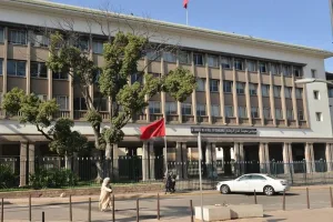 صفقة سيارات فاخرة تُشعل جدلاً داخل مجلس جماعة الدار البيضاء