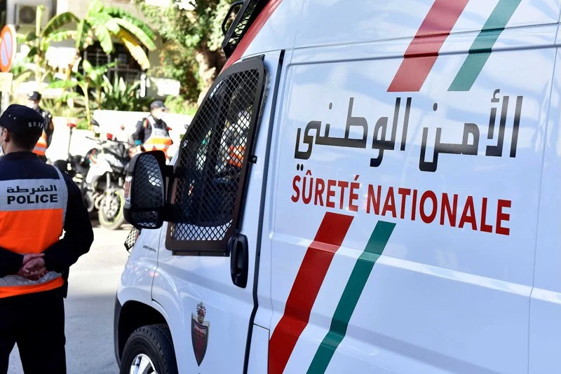 توقيف مزدوج الجنسية بطنجة بتهمة الابتزاز وتبييض الأموال في شبكة دولية