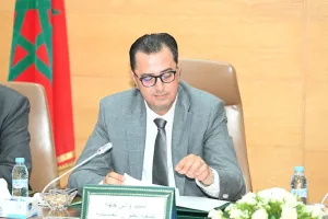 أبرشان يرد على والي جهة طنجة ويصف المواطن والمنتخب بـ”ضحيتين للبناء العشوائي”