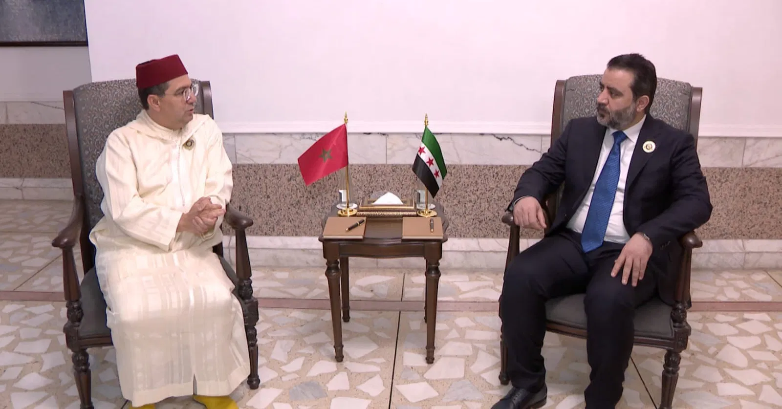 دمشق تعرب عن رغبة رئاسية في زيارة المغرب وتغلق مكاتب البوليساريو بالعاصمة السورية