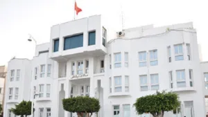 صاحب عمارة غير قانونية بمدينة الناظور يرمي بثقله ونفوذه على عمالة الإقليم لتقنينها وتحويل هويتها إلى مكاتب