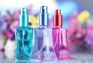 عطور مغشوشة تغزو الأسواق المغربية وتثير مخاوف صحية وحقوقية متزايدة