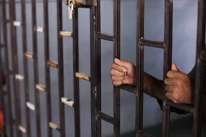 طنجة.. إيداع ألماني ومغربي السجن بتهمة استدراج قاصر والتحقيقات تفتح فرضية وجود ضحايا آخرين