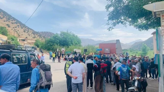 أزيلال :   آيت بوكماز تصعد احتجاجها وتطالب بإنهاء التهميش والتنمية العاجلة