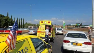 عملية دهس في بيت ليد وكفار يونا تُسفر عن إصابة ثمانية إسرائيليين وفرار المنفذ
