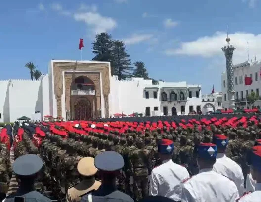 الملك يترأس حفل أداء القسم ويمنح اسم “المنصور الذهبي” للفوج الجديد من الضباط