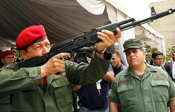 مادورو فنزويلا يلوح بالحديد والنار … درونات إيرانية وسلاح روسي في قلب الكاريبي