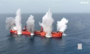 البحر الأحمر يشتعل :    الحوثيون يُغرقون سفينة يونانية ويختطفون طاقمها في تصعيد غير مسبوق