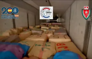 تفاصيل سقوط شبكة دولية للمخدرات وحجز 15 طنًا من الحشيش في عملية مذهلة بألميريا بعد عبورها ميناء بني أنصار !