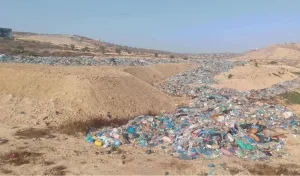 الحسيمة :   كارثة بيئية خطيرة تهدد الحياة مصدرها مطرح نفايات بجماعة أجدير … من يُحاسب المسؤولين؟
