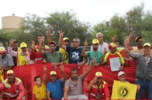عمال النظافة بجماعة بني درار بوجدة يحتجون ضد تأخر صرف أجورهم