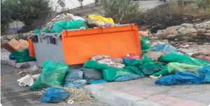 السعيدية تغرق في الأزبال … وأوزون تأخذ الملايين لتوزيع الروائح الكريهة !