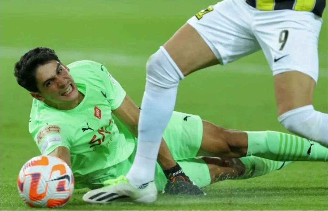 “فيفا” تصنف بونو ضمن كبار حراس العالم