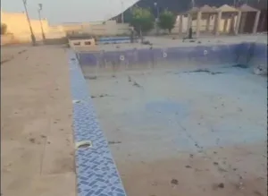جرادة القاحلة … المسبح البلدي الوحيد يتحوّل إلى خراب بسبب الإهمال وسرقة محتوياته بالكامل !