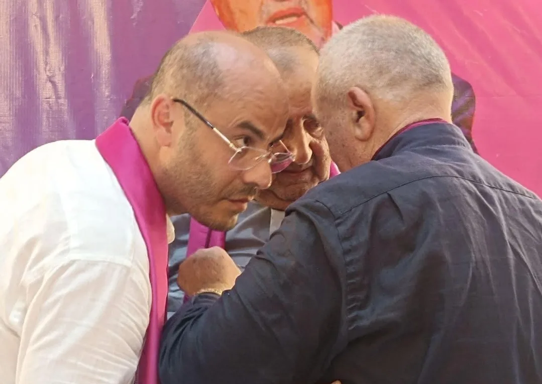محمد أبركان … الرجل الذي أيقظ “الوردة” من الغيبوبة يرفض الرد على إتصالات لشكر المستقلي على النبيذ بفندق مارتشيكا بالناظور !