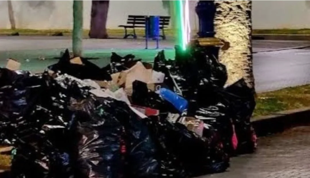 أزمة النفايات تفضح هيمنة لوبيات المطاعم على تشويه الجانب البيئي بالحسيمة