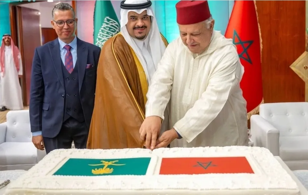 مصطفى المنصوري يشيد بإصلاحات المغرب ويبرز متانة العلاقات مع السعودية في ذكرى عيد العرش