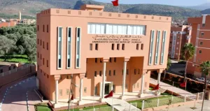 قرار استثناء طلبة خنيفرة من جامعة بني ملال يُشعل الجدل حول الإنصاف المجالي في التعليم العالي
