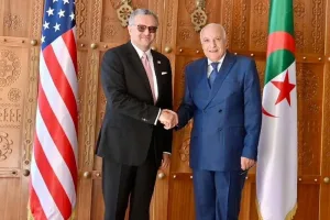 مستشار ترامب يحل بالجزائر لبحث نزاع الصحراء في جولة مغاربية تشمل المغرب