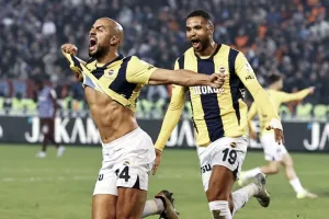 مورينيو يُقرر الإبقاء على يوسف النصيري ويُبعد سفيان أمرابط عن حساباته في فنربخشة