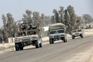 الجيش الإسرائيلي يوسّع عملياته في دير البلح ويحث السكان على النزوح نحو “المنطقة الإنسانية”