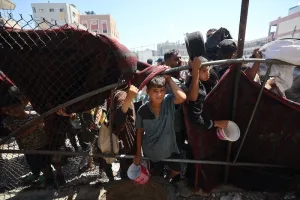 كارثة إنسانية تتفاقم في غزة.. سوء التغذية يودي بحياة أربعة فلسطينيين بينهم طفلان