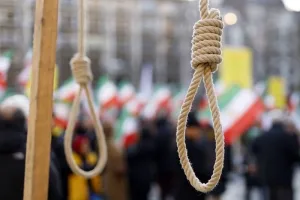 إيران تنفذ حكم الإعدام في رجلين بتهمة تنفيذ هجمات لصالح جماعة معارضة