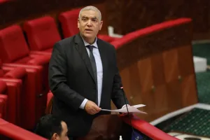 لفتيت: المغرب يتعرض لحملات مغرضة بسبب الكلاب الضالة والقانون الجديد يوازن بين حماية الحيوان وأمن المواطن