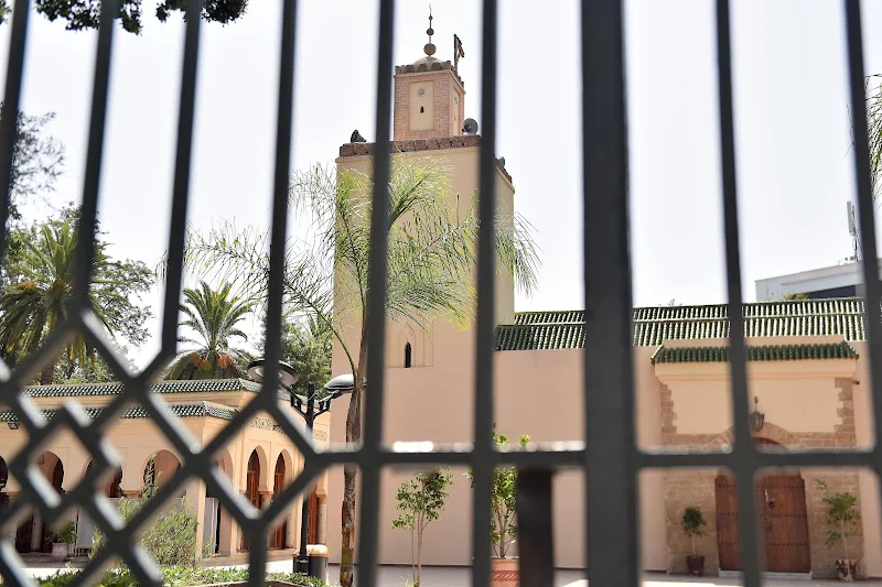 وزارة الأوقاف تُطلق مشروعًا طاقيًا شمسيًا لتجهيز مساجد جهة الرباط – سلا – القنيطرة وتعزيز الكفاءة البيئية