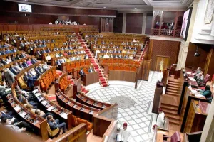 الغيابات الوزارية تثير غضب البرلمان وتحرك مكتب النواب