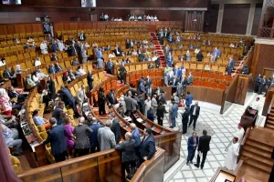 جدل حاد تحت قبة البرلمان ينهي جلسة الأسئلة الشفهية قبل أوانها