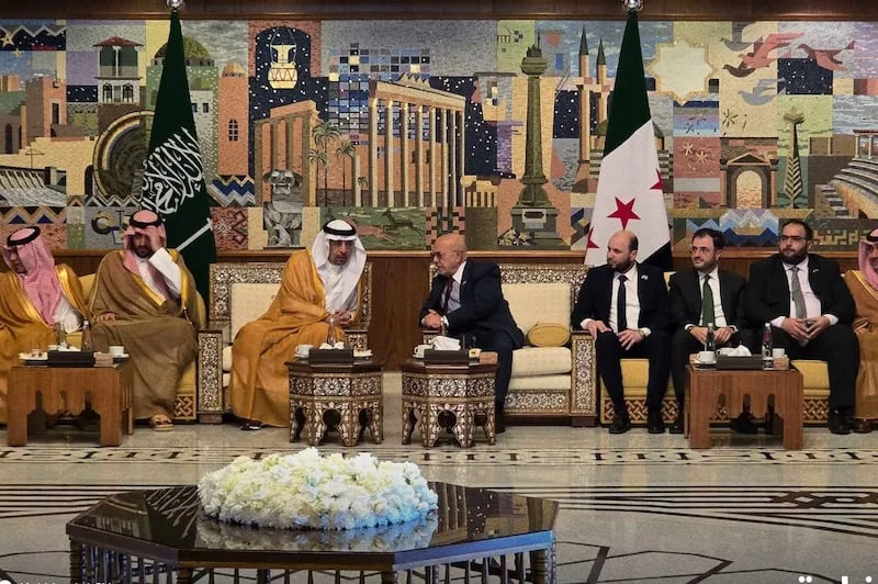 السعودية توقع اتفاقيات استثمارية بـ5 مليار دولار لدعم التعافي الاقتصادي في سوريا