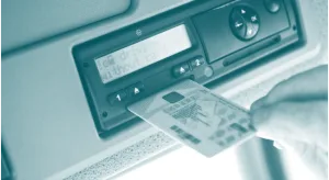 نقابات النقل تحتج على الطاكيغراف الرقمي.. تكلفة باهظة وشاحنات متهالكة