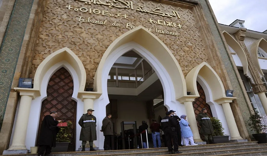تفكيك شبكة للسمسرة داخل محكمة سلا يقود إلى إيداع ثلاثة متورطين سجن العرجات