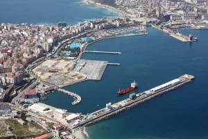 إطلاق مناقصة لإدارة خط العبور البحري بين سبتة والجزيرة الخضراء مع ضمان أربع رحلات يومية