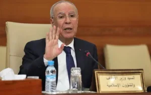 إعفاء رئيس المجلس العلمي لفجيج بسبب الغياب المتكرر ومحمد بنعلي يودع المنصب بكلمات مؤثرة