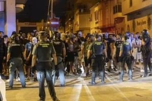 المغاربة في إسبانيا بين الاعتداءات العنصرية والدفاع الدبلوماسي
