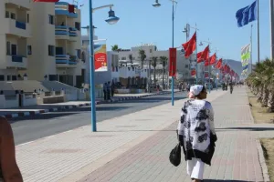 عشوائية كراء الشقق الصيفية تفضح هشاشة العرض السياحي وتُغذي الاحتيال الرقمي
