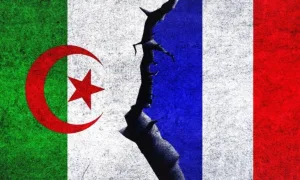 الجزائر ترد . إنهاء إعفاء التأشيرات للدبلوماسيين الفرنسيين