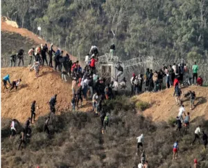 بعد أحداث الفنيدق.. وزارة الإدماج الاقتصادي تكشف عن مخطط حكومي لإدماج 800 ألف شخص في سوق العمل
